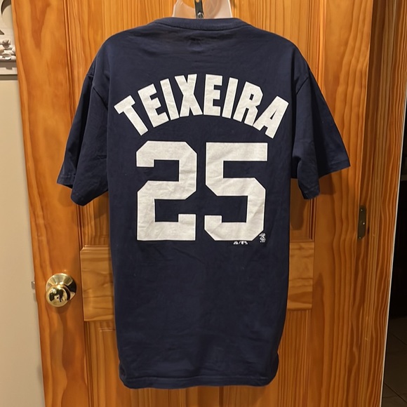 NY Yankees Mark Teixeira T Shirt - Picture 3 of 6